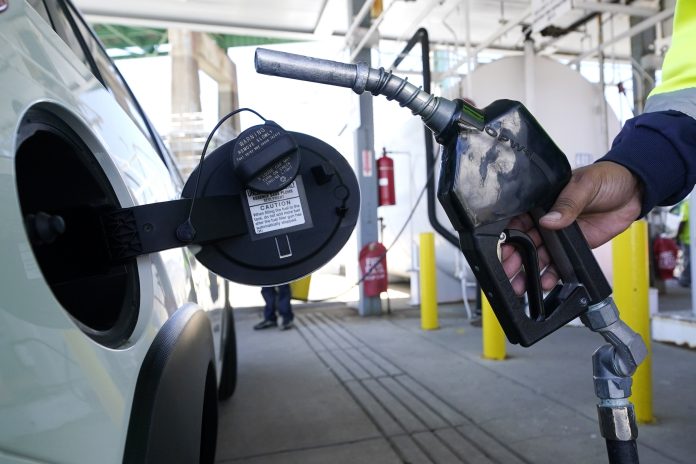 Ontario Gas Prices Set to Hit Highest Level Since July 2022 as GTA Pumps Near 185 Cents